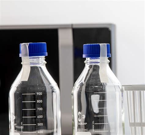 HOW TO AUTOCLAVE GLASS LABORATORY BOTTLES